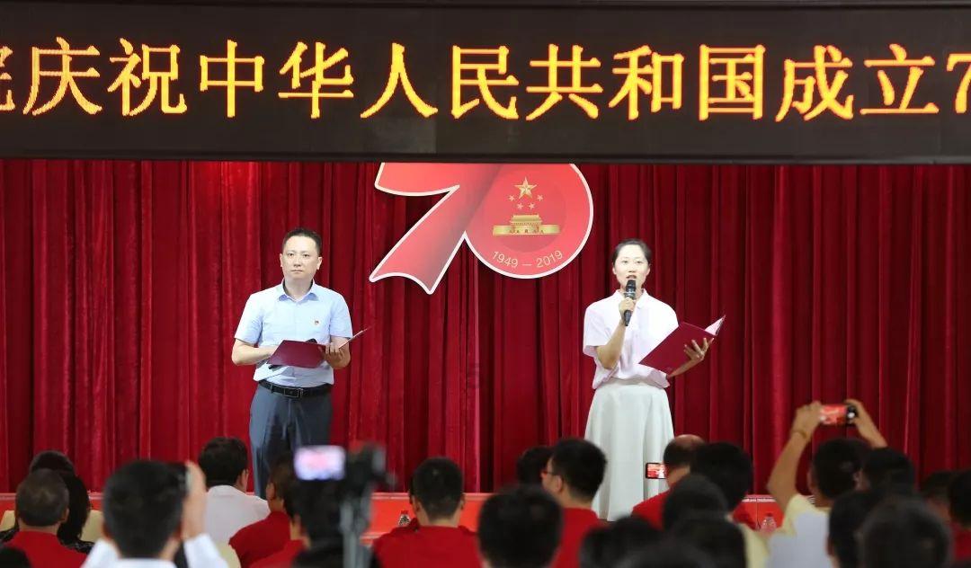 探索吉鹿力问答社区,解锁参加闺蜜生日给对方家长礼钱但对方执意不要怎么办?力量!